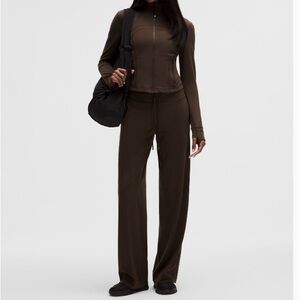 Brand new Lululemon wide leg groove pant size 6